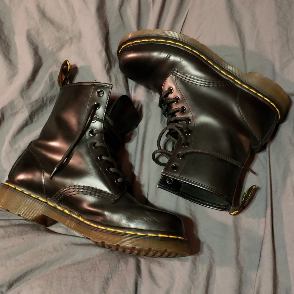 Dr. Martens 1460's 8 eyelet black boot